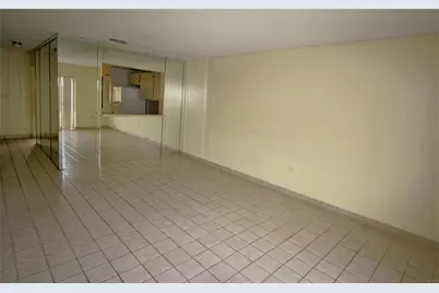 9477 Palm Circle N, Pembroke Pines, FL 33025 - Photo 11
