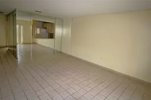 9477 Palm Cir N, Pembroke Pines, FL 33025 - Photo 11