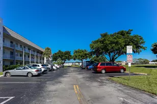 8110 Sunrise Lakes Blvd, Sunrise, FL 33322 - Photo 7