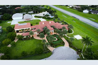 15855 Barnstormer Court, Wellington, FL 33414 - Photo 3