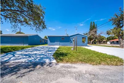 1900 N 66th Avenue, Hollywood, FL 33024 - Photo 3