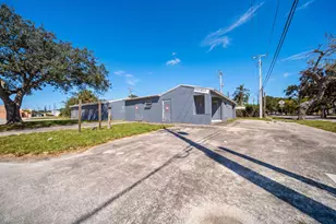 6611 Moseley St, Hollywood, FL 33024 - Photo 11