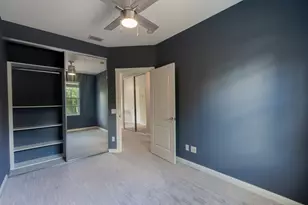 203 Fortuna Dr, Palm Beach Gardens, FL 33410 - Photo 23