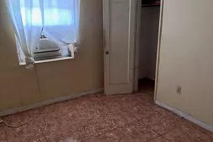 9229 NW 33rd Ave Rd, Miami, FL 33147 - Photo 9