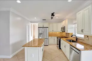 9707 Tavernier Dr, Boca Raton, FL 33496 - Photo 7