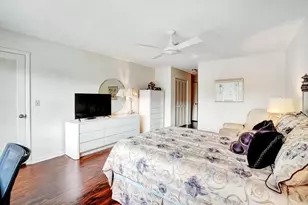 14 Westgate Ln, Boynton Beach, FL 33436 - Photo 9