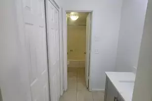959 SE 2nd Ave, Deerfield Beach, FL 33441 - Photo 9