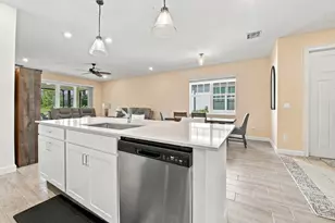 1961 SE Crosswood Wy, Port Saint Lucie, FL 34984 - Photo 13