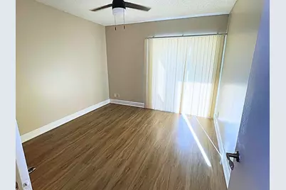 5686 Rock Island Road #124, Tamarac, FL 33319 - Photo 9
