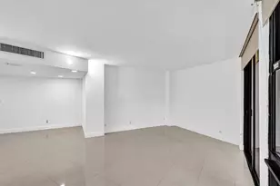 20400 W Country Club Dr, Aventura, FL 33180 - Photo 19