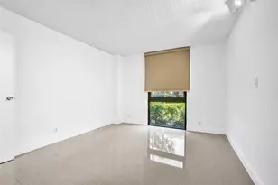 20400 W Country Club Dr, Aventura, FL 33180 - Photo 35