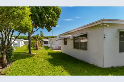813 SW 5th Court, Boynton Beach, FL 33426 - Photo 43