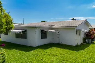813 SW 5th Ct, Boynton Beach, FL 33426 - Photo 45