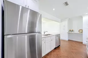 813 SW 5th Ct, Boynton Beach, FL 33426 - Photo 3
