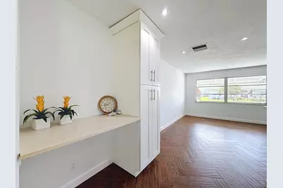 813 SW 5th Court, Boynton Beach, FL 33426 - Photo 5