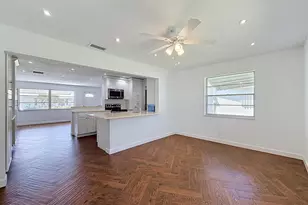 813 SW 5th Ct, Boynton Beach, FL 33426 - Photo 11