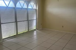 639 SE Harborview Dr, Port Saint Lucie, FL 34983 - Photo 3