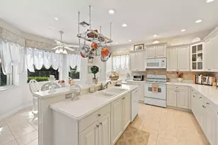 6346 Stonehurst Cir, Lake Worth, FL 33467 - Photo 9