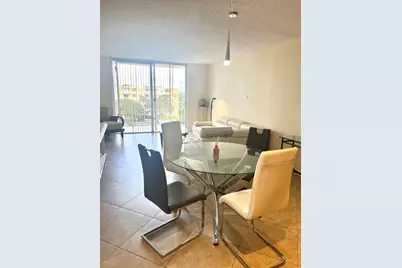 500 Executive Center Drive #5H, West Palm Beach, FL 33401 - Photo 1