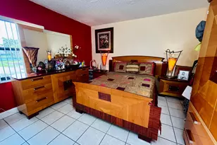 540 W Park Dr, Miami, FL 33172 - Photo 7
