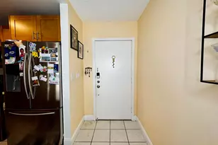 540 W Park Dr, Miami, FL 33172 - Photo 11