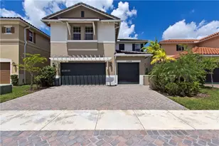 11989 NW 83rd Pl, Parkland, FL 33076 - Photo 1
