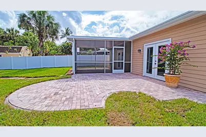 8804 SE Jardin Street, Hobe Sound, FL 33455 - Photo 11