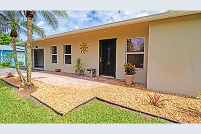8804 SE Jardin Street, Hobe Sound, FL 33455 - Photo 3