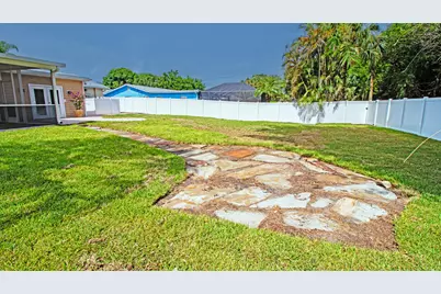 8804 SE Jardin Street, Hobe Sound, FL 33455 - Photo 15