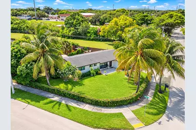 5051 NE 6th Avenue, Deerfield Beach, FL 33064 - Photo 1