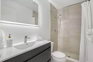802 S Broadway St, Lantana, FL 33462 - Photo 15