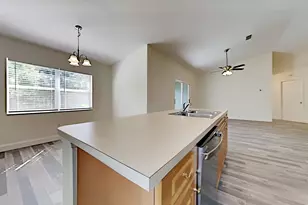 2052 SE Heathwood Cir, Port Saint Lucie, FL 34952 - Photo 9