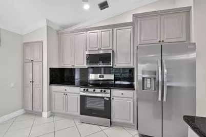 6649 Sherbrook Drive, Boynton Beach, FL 33437 - Photo 13