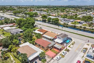 378 W 39th Pl, Hialeah, FL 33012 - Photo 1
