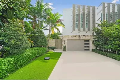 724 N Lake Avenue N, Delray Beach, FL 33483 - Photo 1