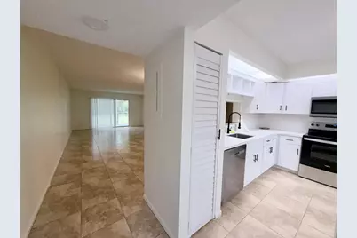 1110 SW 125th Avenue #208M, Pembroke Pines, FL 33027 - Photo 3