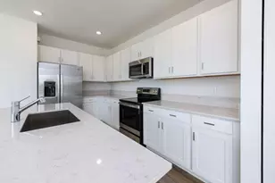 246 SE Woodbark St, Port Saint Lucie, FL 34984 - Photo 3