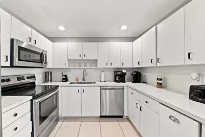 5660 Lee Drive, West Palm Beach, FL 33415 - Photo 13