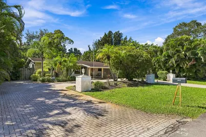 5660 Lee Drive, West Palm Beach, FL 33415 - Photo 3