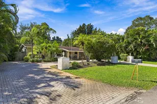 5660 Lee Dr, West Palm Beach, FL 33415 - Photo 3