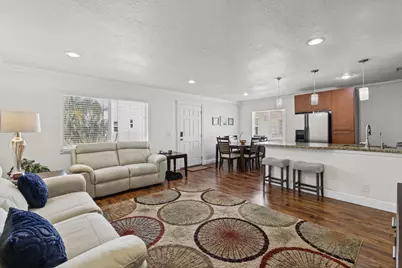 379 Capri H, Delray Beach, FL 33484 - Photo 9