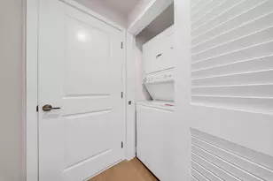 4301 NW 7th St, Miami, FL 33126 - Photo 33