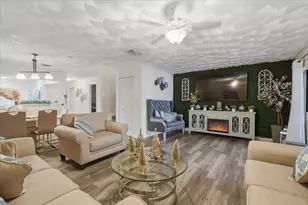 9240 NW 14th St, Pembroke Pines, FL 33024 - Photo 11