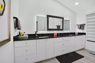 7640 Glendevon Ln, Delray Beach, FL 33446 - Photo 21