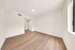 4301 NW 7th St, Miami, FL 33126 - Photo 11