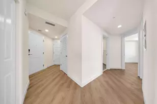 4301 NW 7th St, Miami, FL 33126 - Photo 41