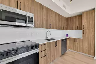 4301 NW 7th St, Miami, FL 33126 - Photo 19