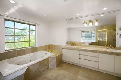 851 N 11th Avenue, Hollywood, FL 33019 - Photo 23