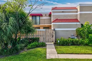3930 Village Dr, Delray Beach, FL 33445 - Photo 31