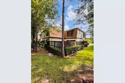 142 Weybridge Circle #C, Royal Palm Beach, FL 33411 - Photo 1
